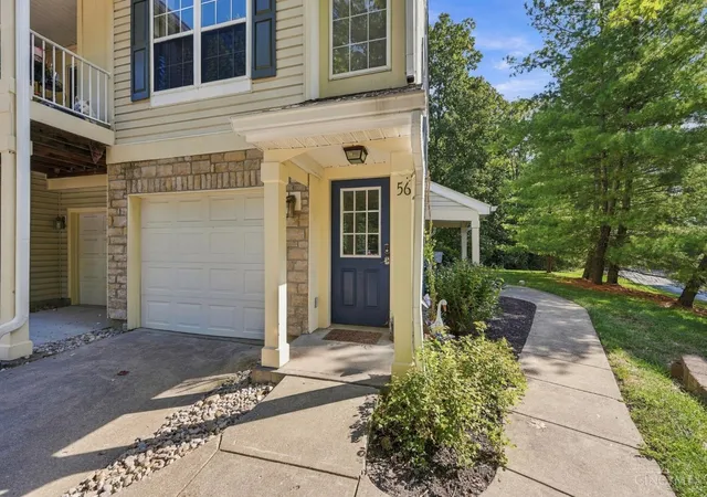 Listing Photo 2 - Condo for sale in building located at 56 Ledgerwoods Dr, Amelia, OH 45102