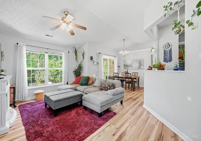 Listing Photo 3 - Condo for sale in building located at 56 Ledgerwoods Dr, Amelia, OH 45102
