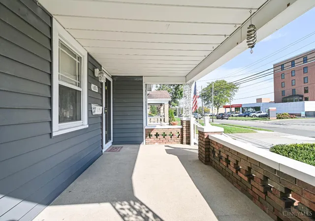 Photo 4 of Single family home for sale at 631 Eaton Ave, Hamilton, OH 45013 | MLS# 1896001 | Listing updated on 2026-10-29