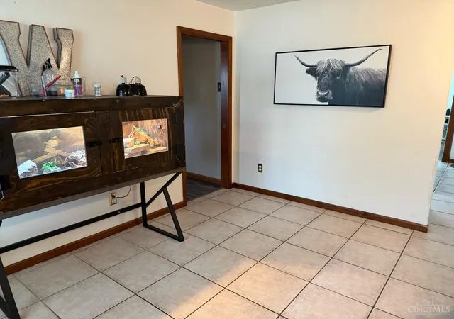 Photo 2 of Sale Pending at 597 Kristine Ln, Franklin, OH 45005 | MLS# 1895978 | Listing updated on 2026-10-20