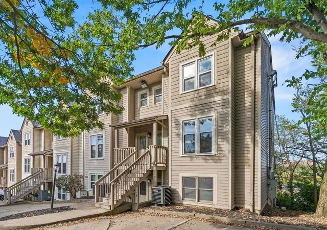 Photo 1 of Townhouse for sale at 927 Auburnview Dr, Cincinnati, OH 45206 | MLS# 1895858 | Listing updated on 2026-10-02