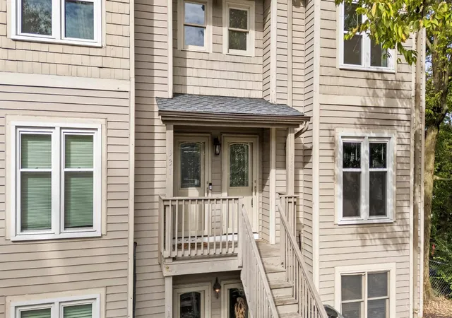 Photo 51 of Townhouse for sale at 927 Auburnview Dr, Cincinnati, OH 45206 | MLS# 1895858 | Listing updated on 2026-10-02