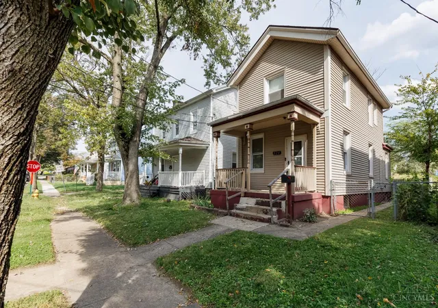 Photo 2 of Single family home for sale at 324 Williams St, Cincinnati, OH 45215 | MLS# 1896076 | Listing updated on 2026-10-02