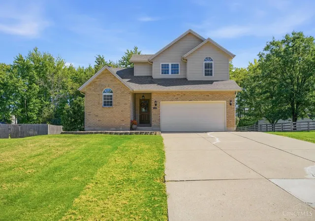 Photo 1 of Single family home for sale at 3326 Meadow Green Ct, Batavia Twp, OH 45102 | MLS# 1895830 | Listing updated on 2026-10-08