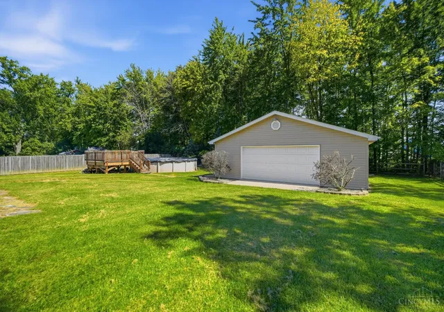 Photo 1 of Single family home for sale at 3326 Meadow Green Ct, Batavia Twp, OH 45102 | MLS# 1895830 | Listing updated on 2026-10-08