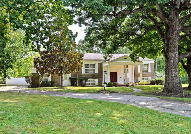 Photo 2 of Single family home for sale at 2505 Twigwood Ln, Amberley, OH 45237 | MLS# 1896128 | Listing updated on 2026-10-05