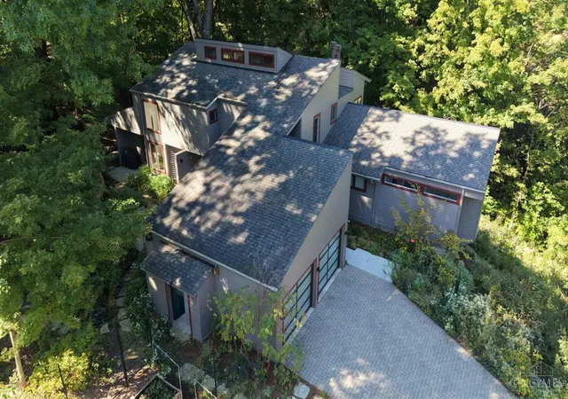 Photo 2 of Sale Pending at 3499 Windisch Ave, Cincinnati, OH 45208 | MLS# 1895585 | Listing updated on 2026-10-08