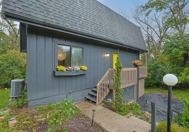 Photo 2 of Sale Pending at 6134 Blue Lake Dr, Green Twp, OH 45247 | MLS# 1896228 | Listing updated on 2026-10-09