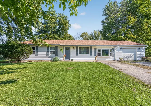 Photo 1 of Sale Pending at 1504 Royal Oak Ct, Goshen Twp, OH 45140 | MLS# 1896227 | Listing updated on 2026-10-13