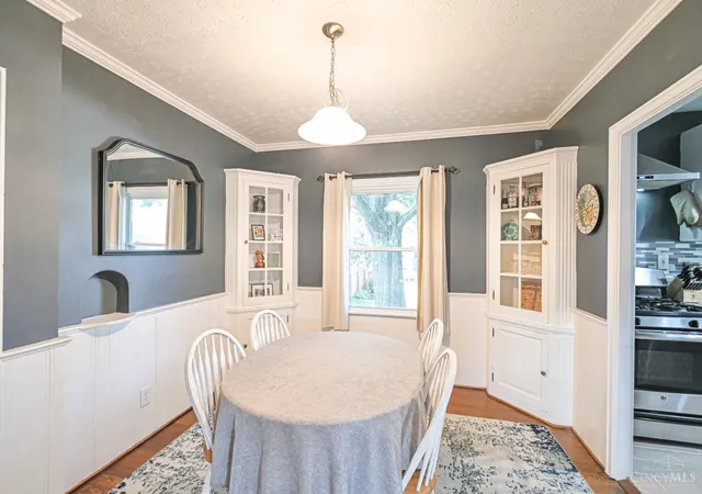 Photo 4 of Sale Pending at 7825 Plainfield Rd, Deer Park, OH 45236 | MLS# 1896237 | Listing updated on 2026-10-26