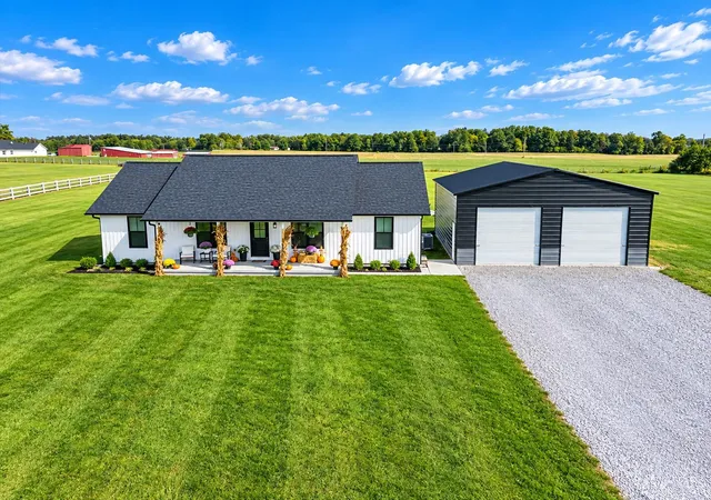 Single family home for sale at 622 Bethlehem Rd, Winchester, OH 45697 | MLS# 1896219