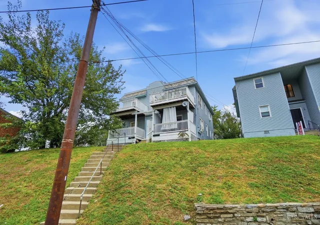 Photo 3 of House for sale at 5207 Montgomery Rd, Norwood, OH 45212 | MLS# 1894887 | Listing updated on 2026-10-19