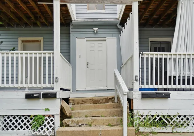 Photo 4 of House for sale at 5207 Montgomery Rd, Norwood, OH 45212 | MLS# 1894887 | Listing updated on 2026-10-19