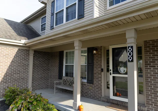 Photo 3 of Single family home for sale at 609 Wood Blf Ln, Harrison, OH 45030 | MLS# 1896313 | Listing updated on 2026-10-15