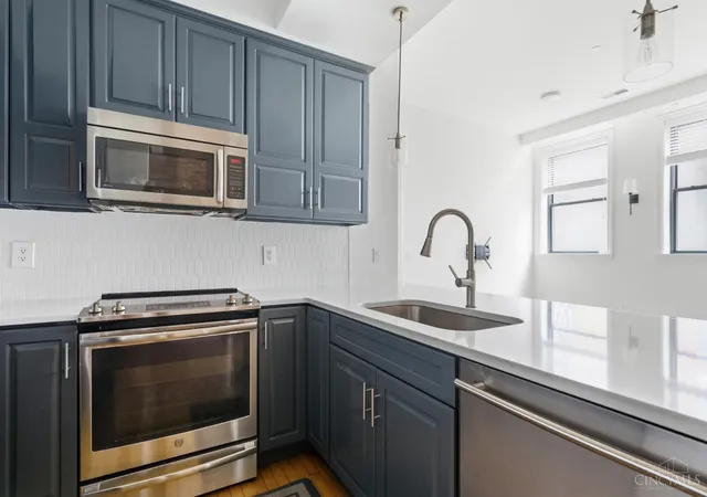 Photo 4 of Condo for sale at 1125 St Gregory St #202, Cincinnati, OH 45202 | MLS# 1896232 | Listing updated on 2026-10-15