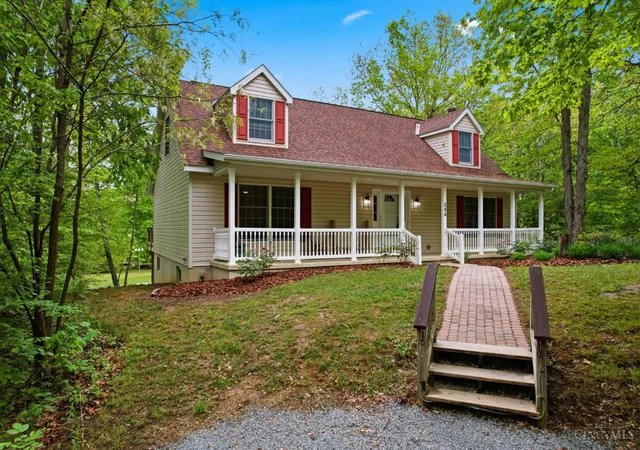 Single family home for sale at 884 Waynoka Dr, Jackson Twp, OH 45171 | MLS# 1896361