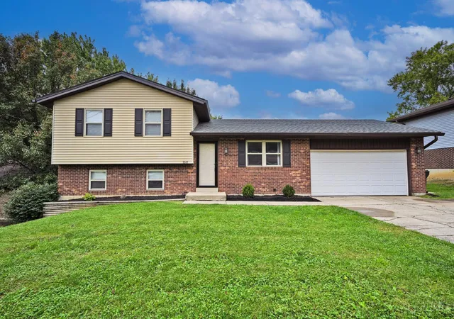 Photo 1 of Sale Pending at 5947 Gilmore Dr, Fairfield, OH 45014 | MLS# 1896370 | Listing updated on 2026-10-13