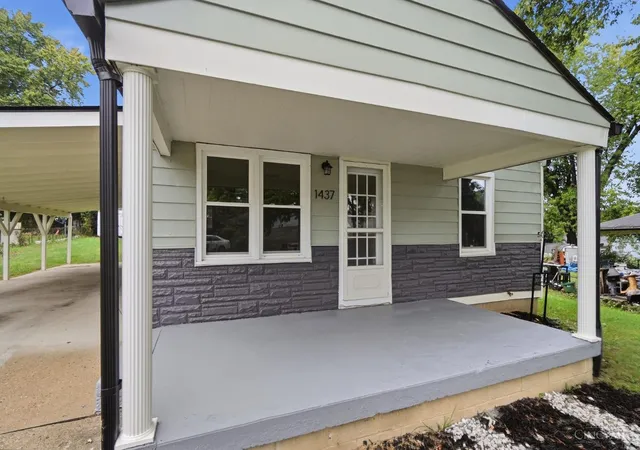 Photo 3 of Single family home for sale at 1437 Exeter Ave, Fairfield Twp, OH 45015 | MLS# 1895674 | Listing updated on 2026-10-19