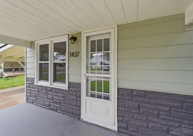 Photo 4 of Single family home for sale at 1437 Exeter Ave, Fairfield Twp, OH 45015 | MLS# 1895674 | Listing updated on 2026-10-19