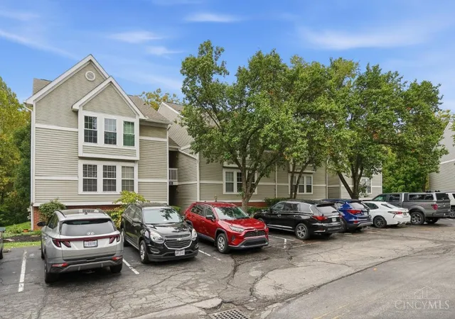 Photo 2 of Condo for sale at 130 High Ridge Ct, Fairfield, OH 45014 | MLS# 1896256 | Listing updated on 2026-10-22