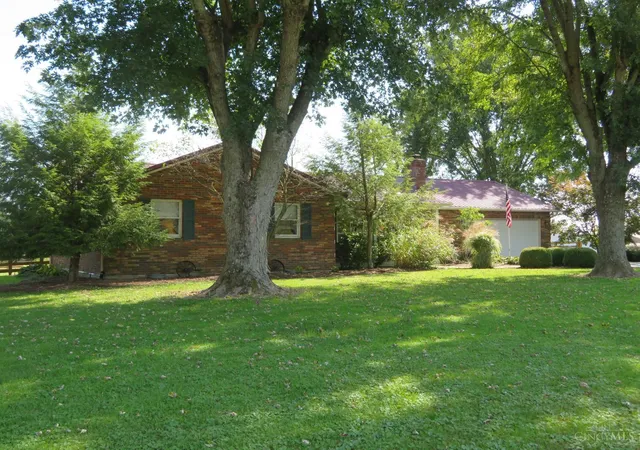 Photo 3 of Single family home for sale at 6526 Lilly Rd, Liberty Twp, OH 45133 | MLS# 1895877 | Listing updated on 2026-10-08
