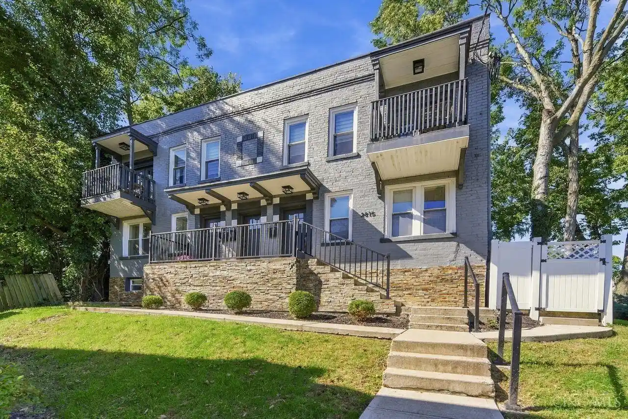 Listing Photo 1 - Condo for sale in 2815 Ashland Ave located at 2815 Ashland Ave, Cincinnati, OH 45206 - Unit 2815 Ashland Ave