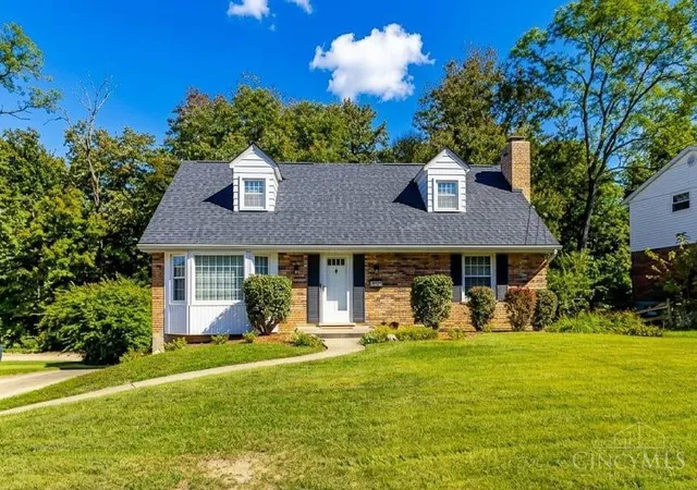 Photo 2 of Sale Pending at 5642 Alomar Dr, Delhi Twp, OH 45238 | MLS# 1896667 | Listing updated on 2026-10-11