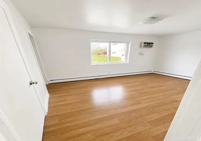 Photo 4 of House for sale at 2729 Queen City Ave, Cincinnati, OH 45238 | MLS# 1896670 | Listing updated on 2026-10-09