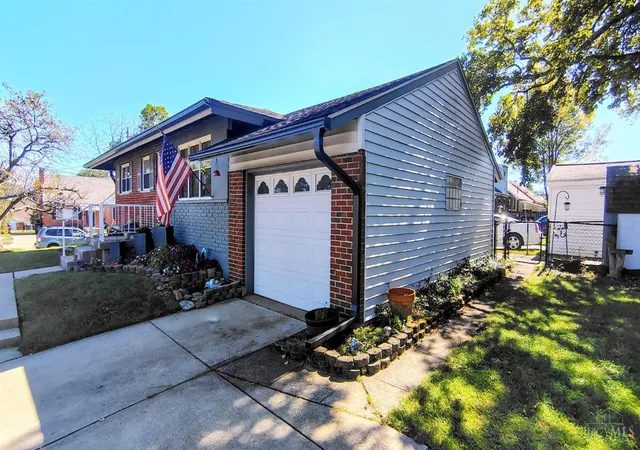 Photo 3 of Single family home for sale at 3383 Lakemeadow Ct, Colerain Twp, OH 45239 | MLS# 1896642 | Listing updated on 2026-10-08