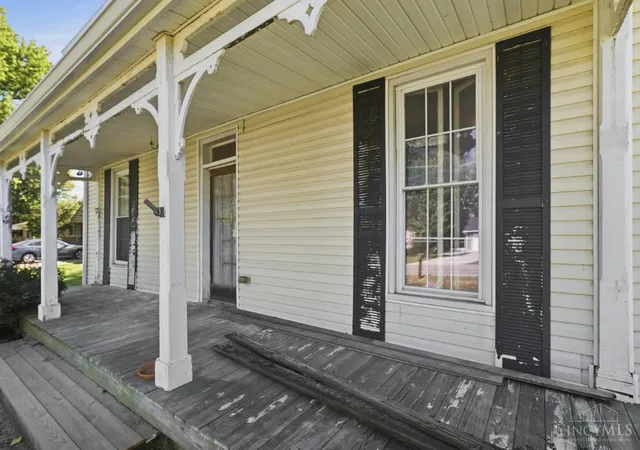 Photo 3 of Single family home for sale at 637 W Fosters Maineville Rd, Hamilton Twp, OH 45039 | MLS# 1896619 | Listing updated on 2026-10-30