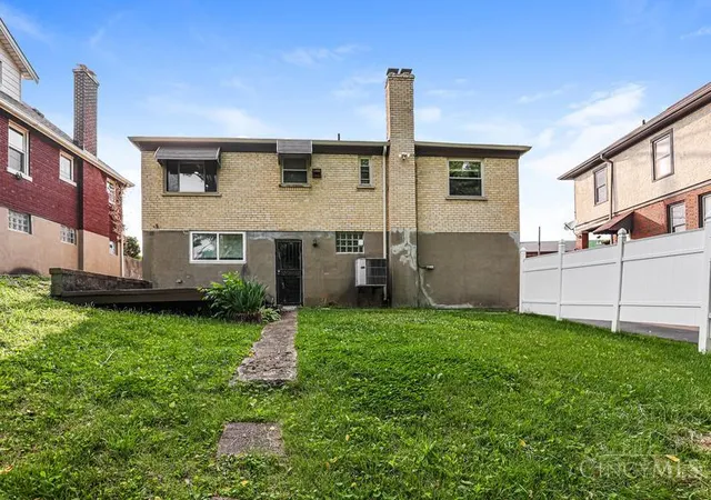 Photo 3 of Single family home for sale at 2669 Montana Ave, Cincinnati, OH 45211 | MLS# 1896496 | Listing updated on 2026-10-08