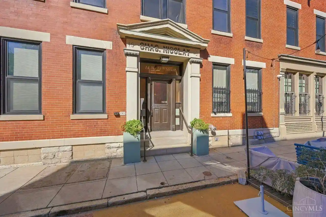 Listing Photo 1 - Condo for sale in 14 W 14th St located at 14 W 14th St, Cincinnati, OH 45202 - Unit #201