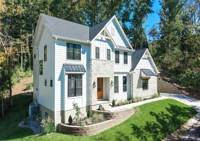 Photo 1 of Single family home for sale at 9004 Old Crk Trl, Montgomery, OH 45249 | MLS# 1896662 | Listing updated on 2026-10-21