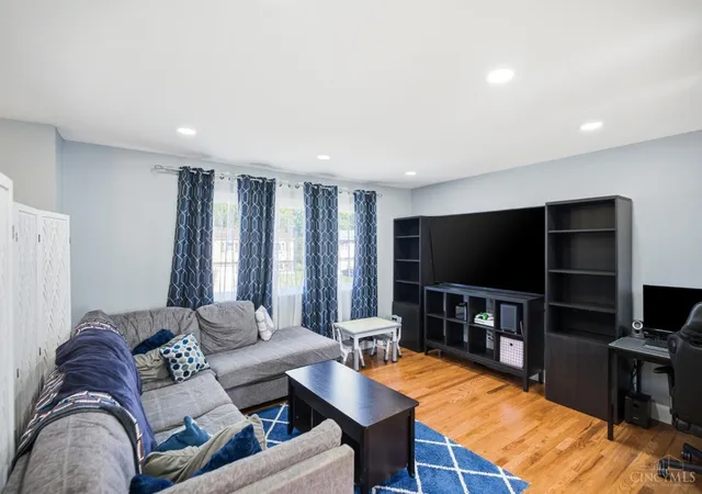 Photo 3 of Single family home for sale at 2585 Ambassador Dr, Colerain Twp, OH 45231 | MLS# 1896469 | Listing updated on 2026-10-29