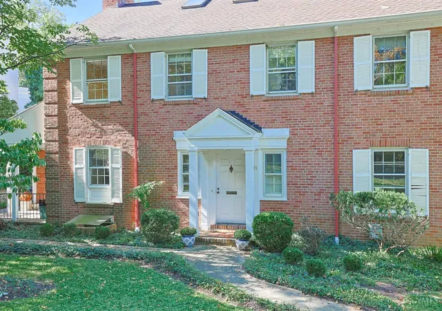 Photo 3 of Single family home for sale at 11 Weebetook Ln, Cincinnati, OH 45208 | MLS# 1896591 | Listing updated on 2026-10-09