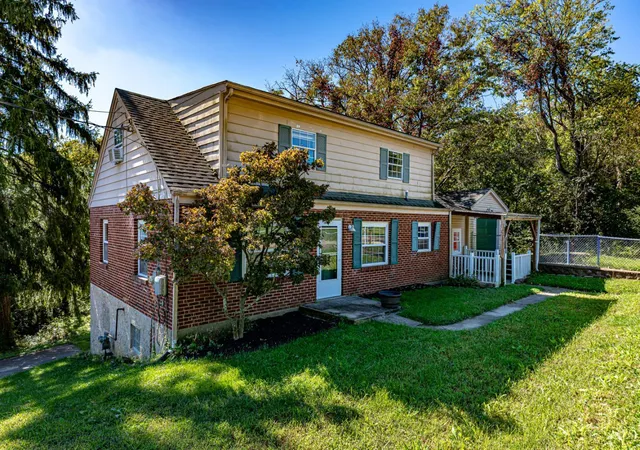 Single family home for sale at 9629 Mt Nebo Rd, North Bend, OH 45052 | MLS# 1896563