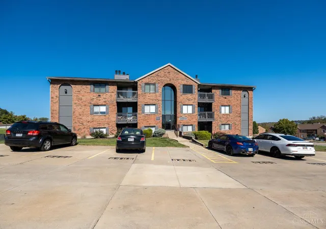 Condo for sale at 9489 Woodland Hills Dr, West Chester, OH 45011 | MLS# 1896787