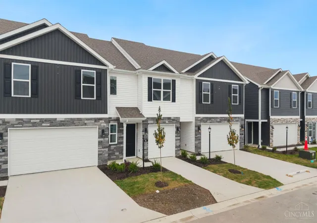 Photo 3 of Townhouse for sale at 94 Cypress Hl Dr, Defiance, OH 43512 | MLS# 1896890 | Listing updated on 2026-10-09