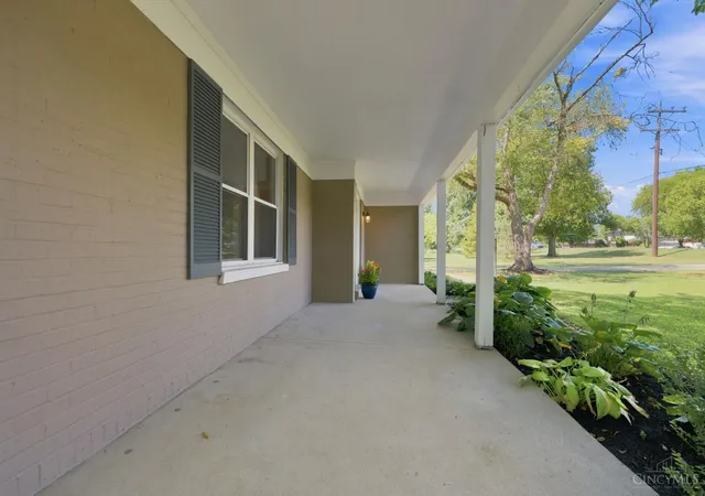 Photo 4 of Single family home for sale at 6683 Tylersville Rd, West Chester, OH 45069 | MLS# 1896950 | Listing updated on 2026-10-28