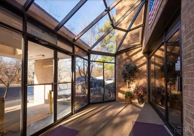 Listing Photo 3 - Condo for sale in building located at 3004 Glenmore Ave, Cincinnati, OH 45238 - Unit #204