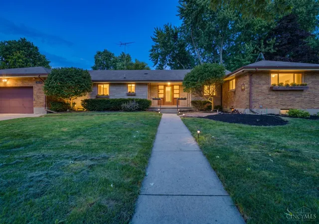 Photo 2 of Single family home for sale at 3712 Shroyer Rd, Kettering, OH 45429 | MLS# 1893028 | Listing updated on 2026-10-15