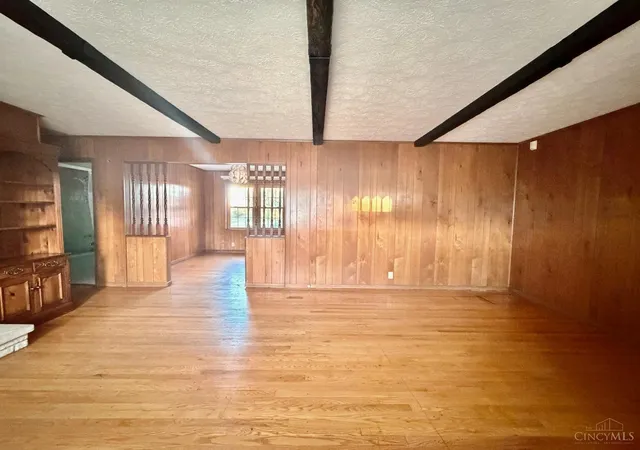 Photo 3 of Single family home for sale at 3742 Dorothy Ln, Monroe, OH 45044 | MLS# 1896988 | Listing updated on 2026-10-22