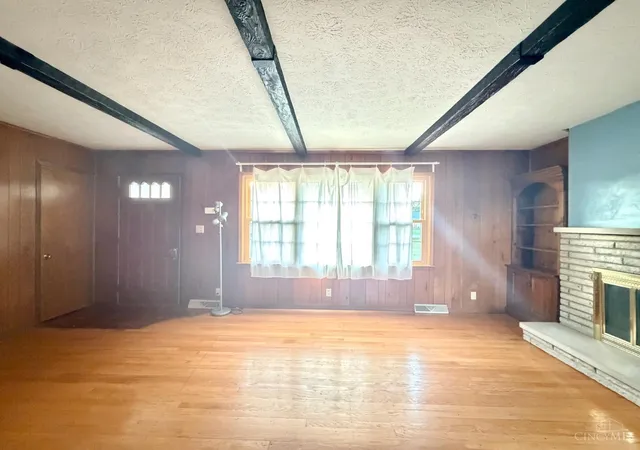Photo 4 of Single family home for sale at 3742 Dorothy Ln, Monroe, OH 45044 | MLS# 1896988 | Listing updated on 2026-10-22