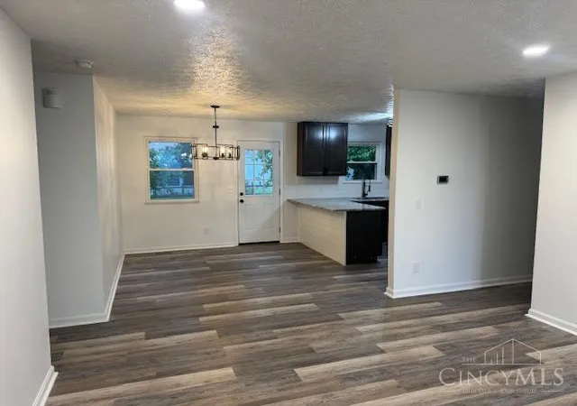 Photo 3 of Single family home for sale at 422 Misty Dawn Dr, Hamilton Twp, OH 45039 | MLS# 1895309 | Listing updated on 2026-10-14