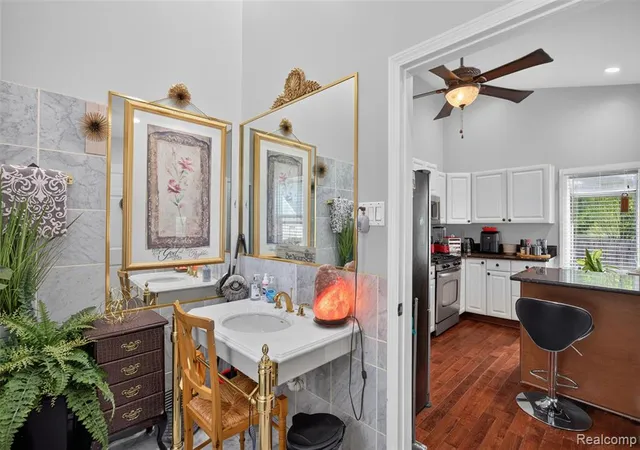 Photo 4 of Single family home for sale at 89 Muir Rd, Grosse Pointe, MI 48236 3616 | MLS# 61024194 | Listing updated on 2026-10-03