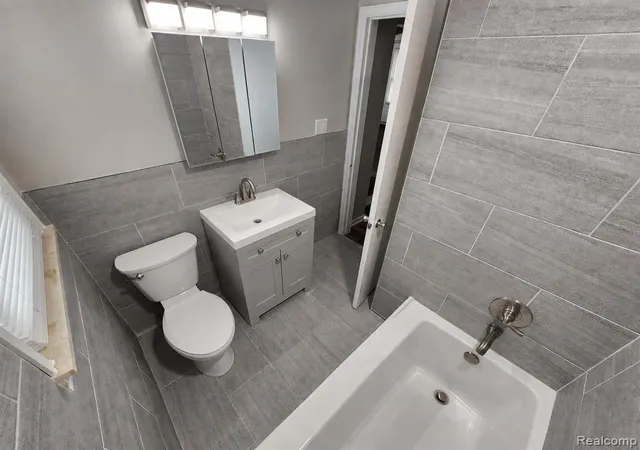 Photo 3 of Single family home for sale at 3933 Clairmont St, Flint, MI 48532 5264 | MLS# 61023210 | Listing updated on 2026-09-10