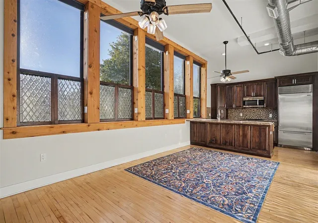 Listing Photo 4 - Condo for sale in building located at 460 Broadway St, South Haven, MI 49090 - Unit #205
