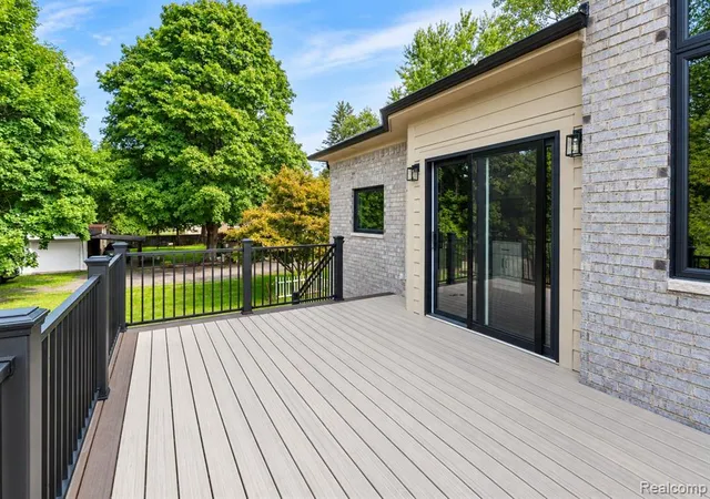 Photo 2 of Sale Pending at 933 N Wixom Rd, Wixom, MI 48393 1737 | MLS# 61009865 | Listing updated on 2026-10-29