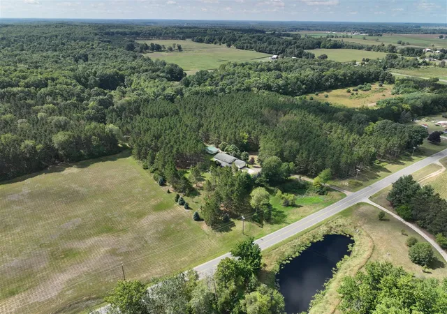 Photo 4 of Single family home for sale at 3685 Cypress Rd, Blanchard, MI 49340 | MLS# 70556205 | Listing updated on 2026-09-04