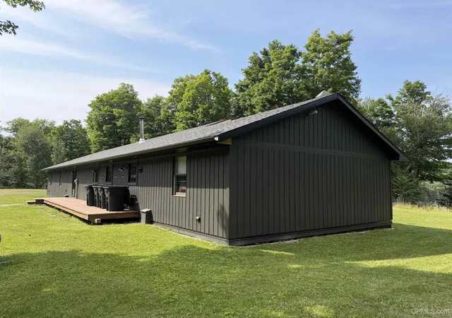 Photo 3 of Single family home for sale at 1067 Blackbird Ln, Republic, MI 49879 | MLS# 50220156 | Listing updated on 2026-10-06